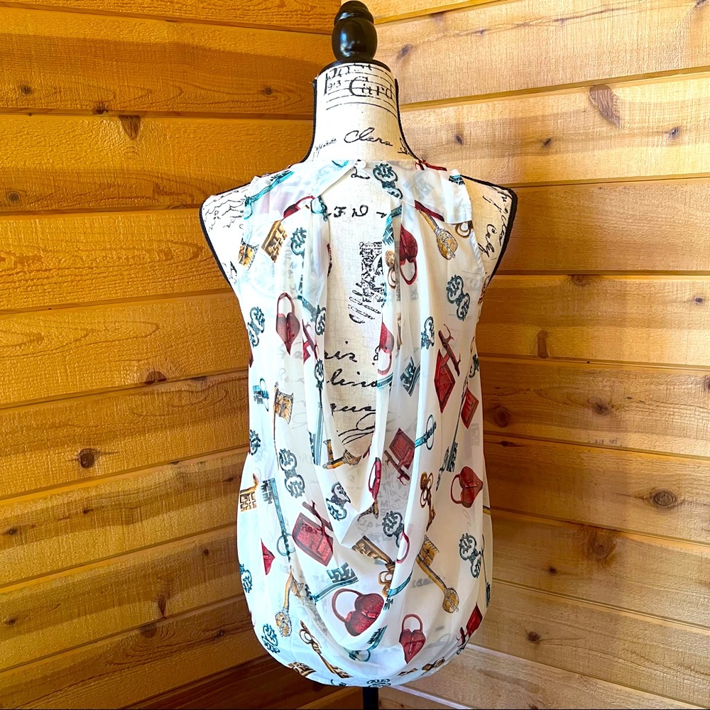♥️ 🗝 Sheer Lock & Key Print Flowy Blouse